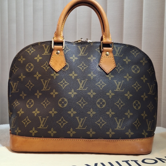 Louis Vuitton Handbags - Louis Vuitton Alma PM